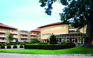 Die Klinik Lindenplatz ist eine orthopädische Rehabilitationsklinik mit Sportmedizinischer Abteilung, AHB- und BGSW-Klinik. Sie betreibt ein eigenes Institut für Biomechanik.