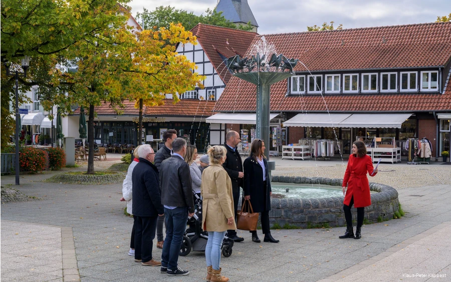 Bei einem Rundgang durch den Ort erfahren Sie viel Wissenswertes über die Geschichte und die Entwicklung des Orts "vom Salzbauerndorf zum modernen Heilbad". Auch im Kurpark gibt es einige Besonderheiten zu entdecken.