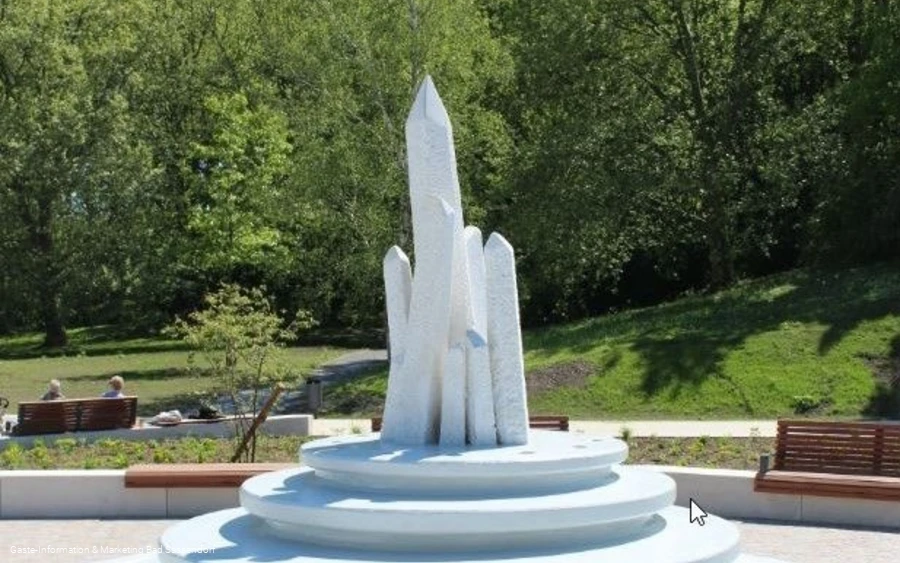 Salzkristallbrunnen an der Börde Therme