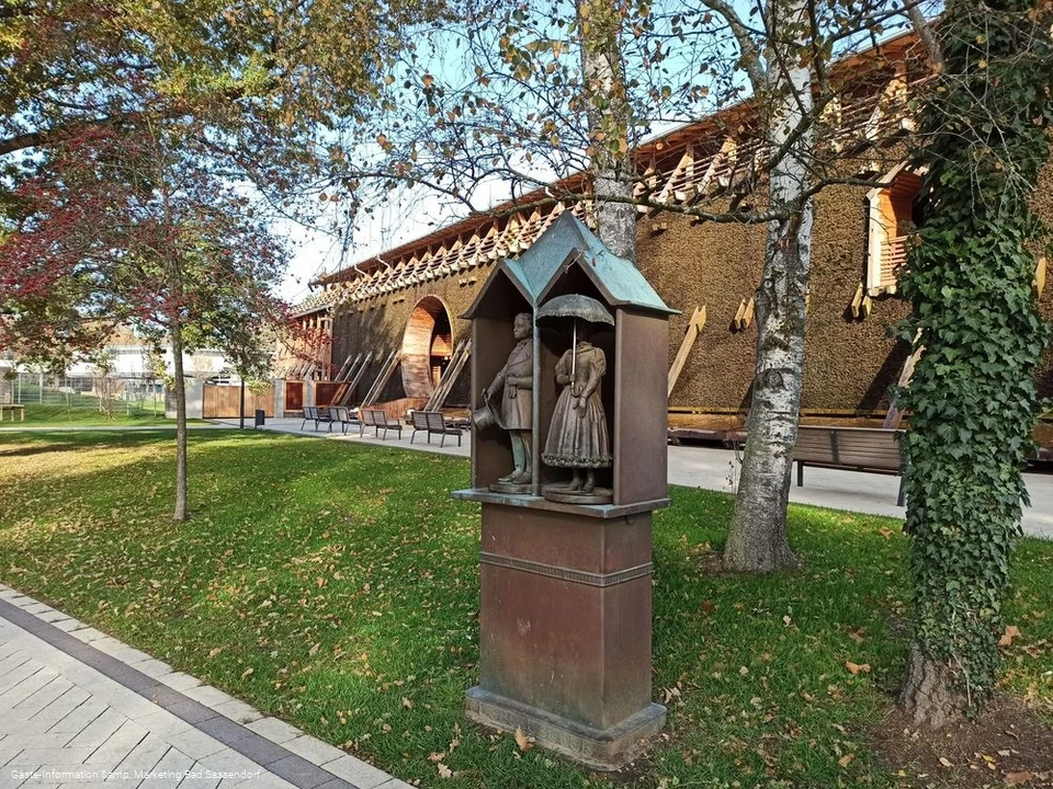 Wetterhaus-Skulptur im Kurpark Bad Sassendorf