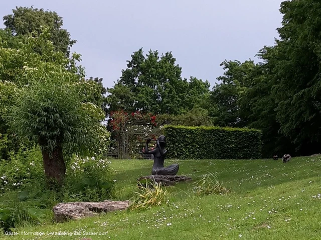 Flötenspielerin (Kurpark Bad Sassendorf)
